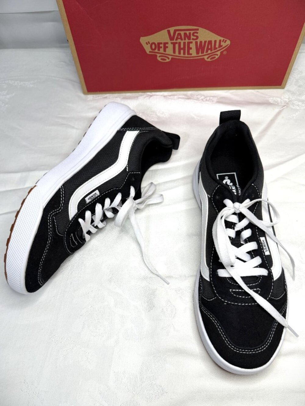 Vans Range EXP Black/White Suede/Canvas VN0A6RFYIJU Men's Size 10